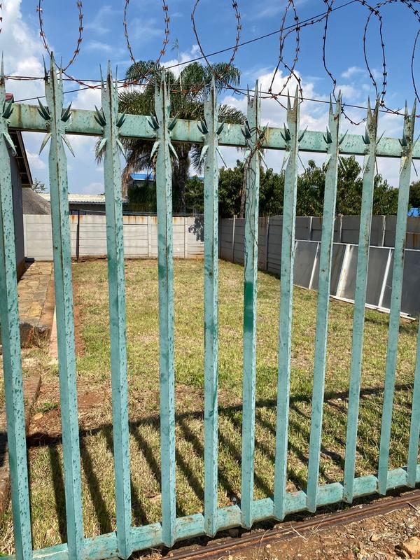 To Let 3 Bedroom Property for Rent in Sophiatown Gauteng