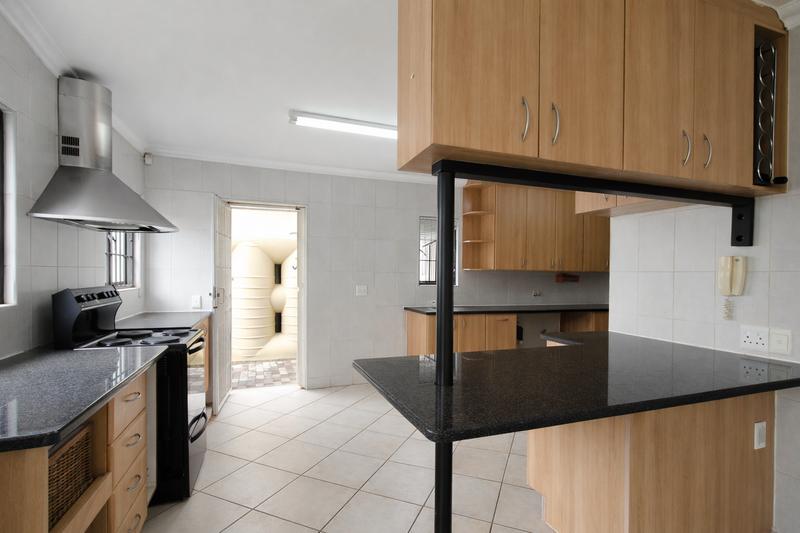 To Let 4 Bedroom Property for Rent in Waterkloof Ridge Gauteng