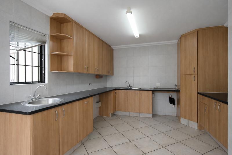 To Let 4 Bedroom Property for Rent in Waterkloof Ridge Gauteng