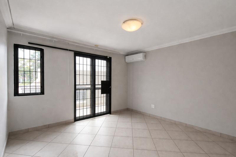 To Let 4 Bedroom Property for Rent in Waterkloof Ridge Gauteng
