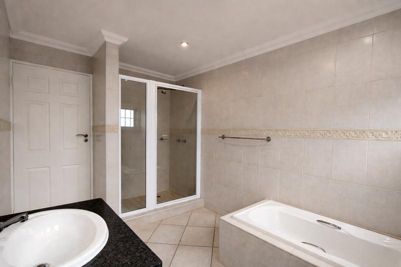 To Let 4 Bedroom Property for Rent in Waterkloof Ridge Gauteng