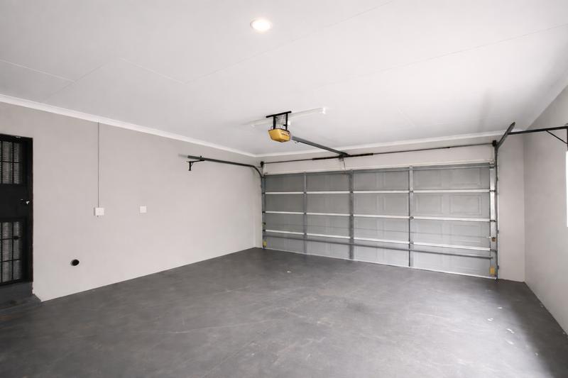 To Let 4 Bedroom Property for Rent in Waterkloof Ridge Gauteng