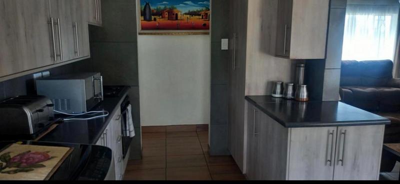 To Let 3 Bedroom Property for Rent in Elandspark Gauteng