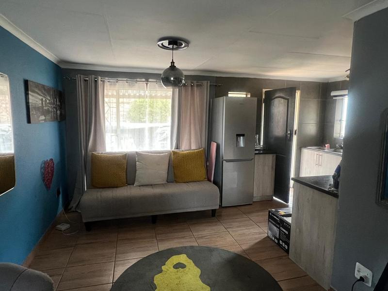 To Let 3 Bedroom Property for Rent in Elandspark Gauteng