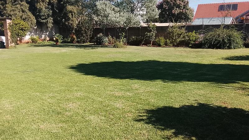 4 Bedroom Property for Sale in Greenhills Gauteng