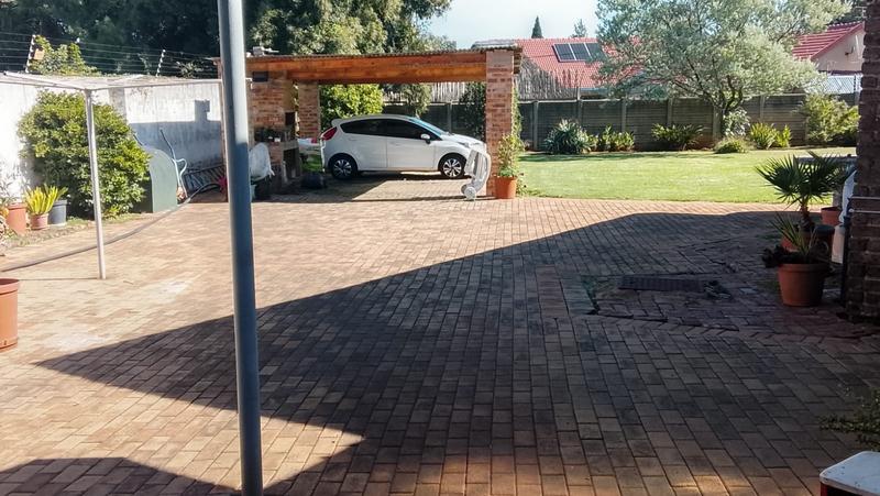 4 Bedroom Property for Sale in Greenhills Gauteng