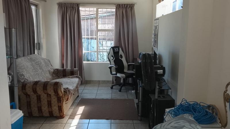 4 Bedroom Property for Sale in Greenhills Gauteng