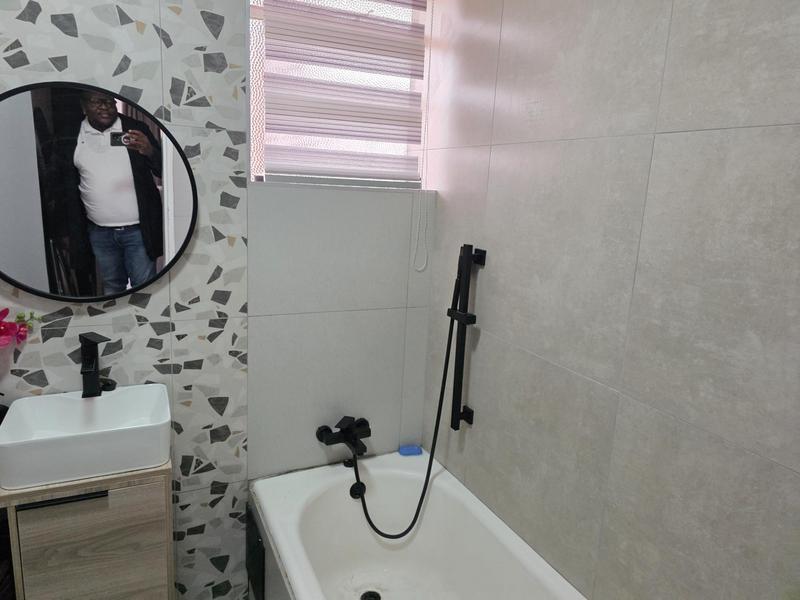 1 Bedroom Property for Sale in Kempton Park Central Gauteng