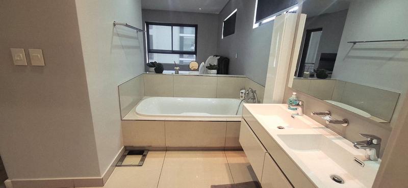 2 Bedroom Property for Sale in Dunkeld Gauteng
