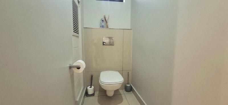 2 Bedroom Property for Sale in Dunkeld Gauteng
