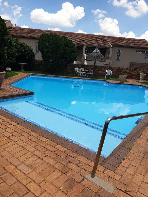 To Let 1 Bedroom Property for Rent in Bedford Park Gauteng