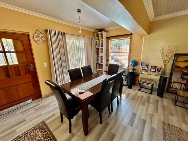 2 Bedroom Property for Sale in Vanderbijlpark Cw 6 Gauteng