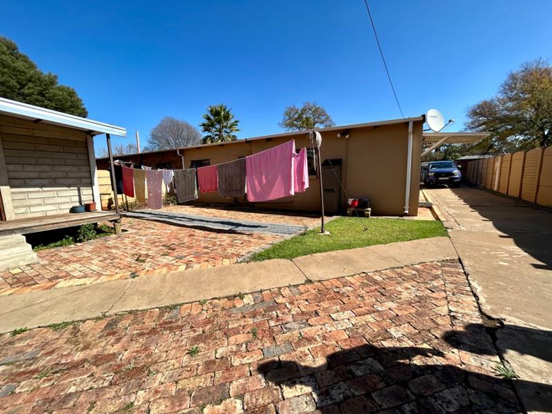 2 Bedroom Property for Sale in Vanderbijlpark Cw 6 Gauteng