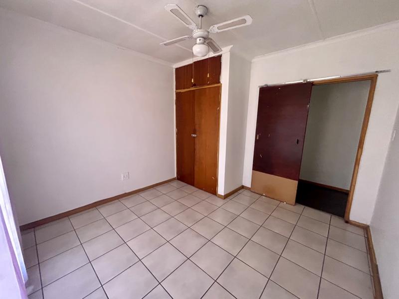 3 Bedroom Property for Sale in Vanderbijlpark Cw 6 Gauteng