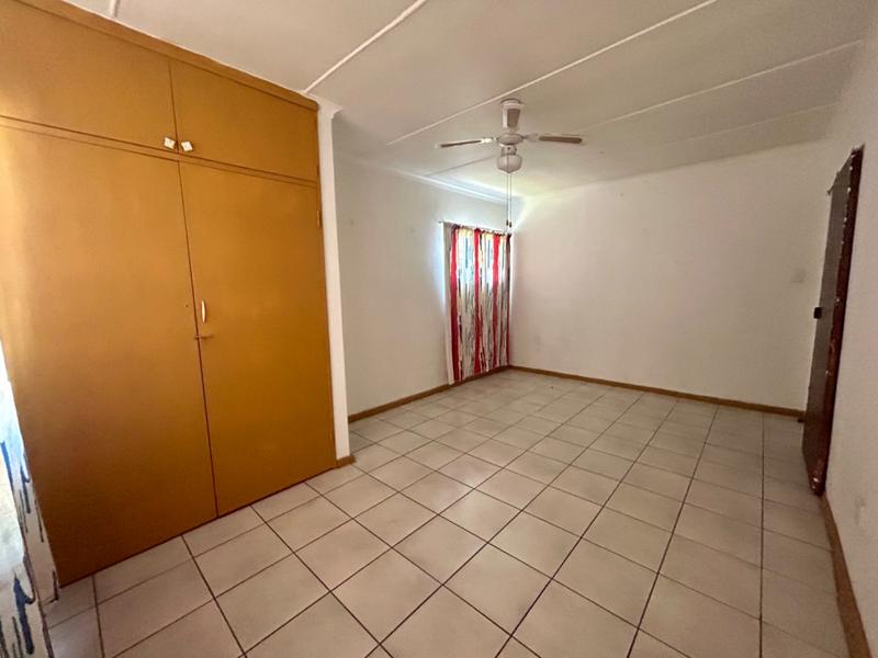 3 Bedroom Property for Sale in Vanderbijlpark Cw 6 Gauteng