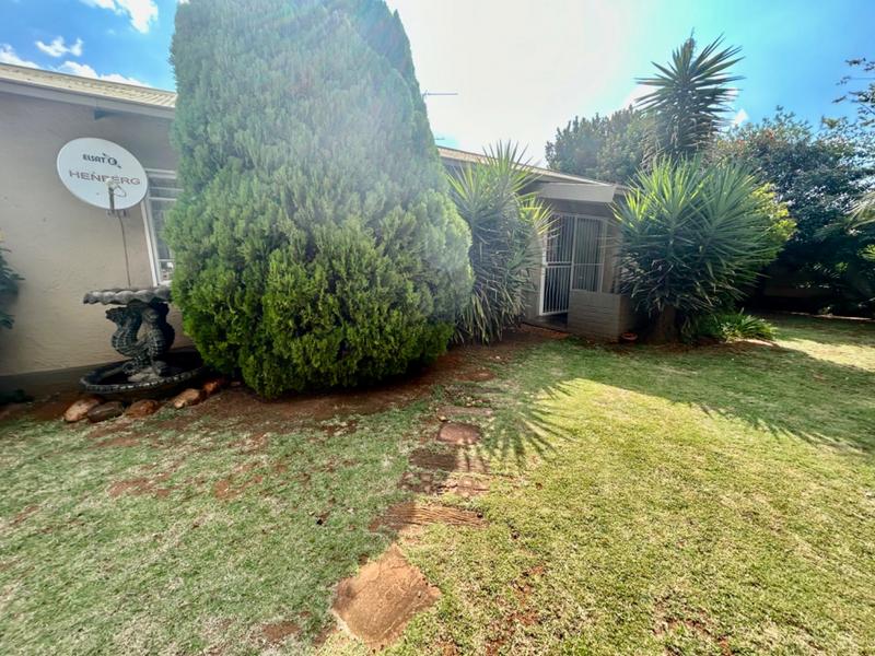 3 Bedroom Property for Sale in Vanderbijlpark Cw 6 Gauteng
