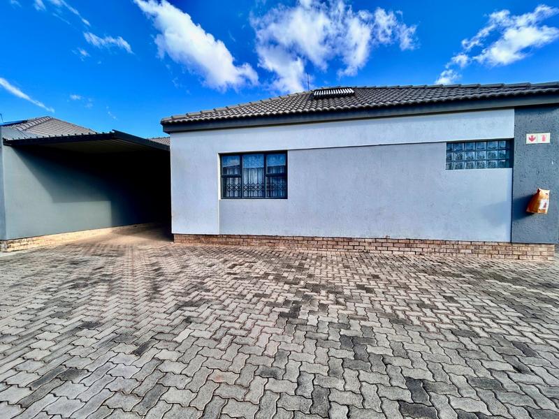3 Bedroom Property for Sale in Chantelle Gauteng