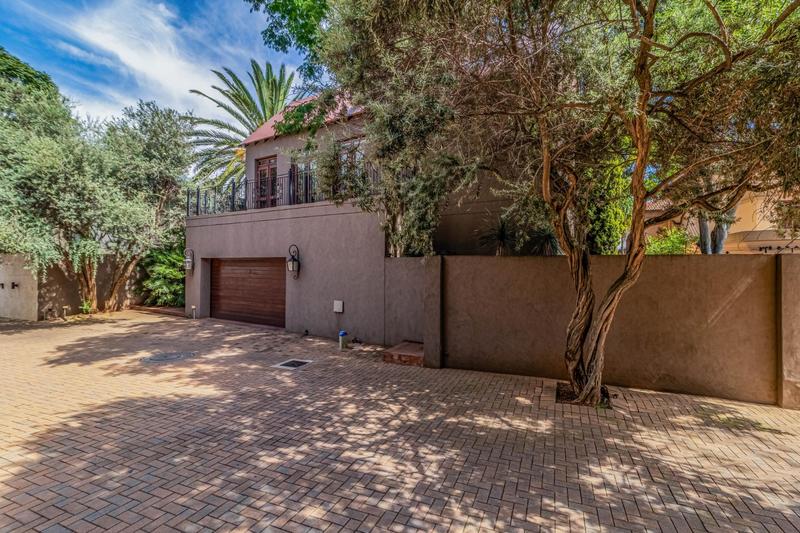 4 Bedroom Property for Sale in Bedfordview Gauteng