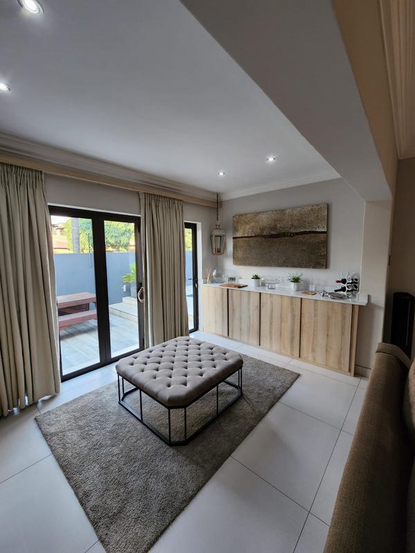 4 Bedroom Property for Sale in Sonneveld Gauteng