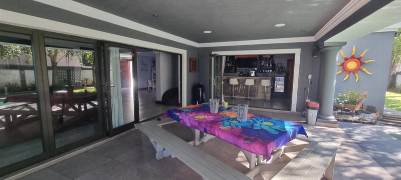 6 Bedroom Property for Sale in Heuwelsig Estate Gauteng