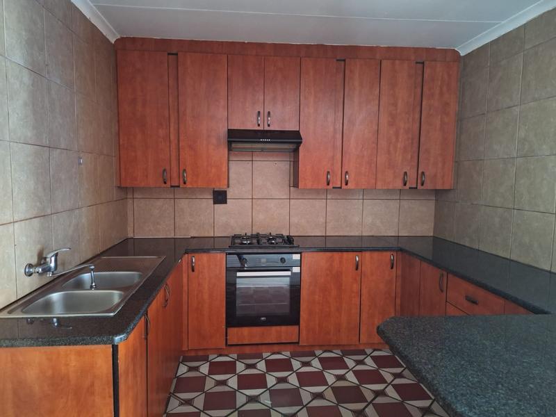 2 Bedroom Property for Sale in Brakpan Central Gauteng