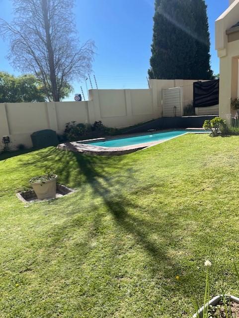 2 Bedroom Property for Sale in Morningside Gauteng