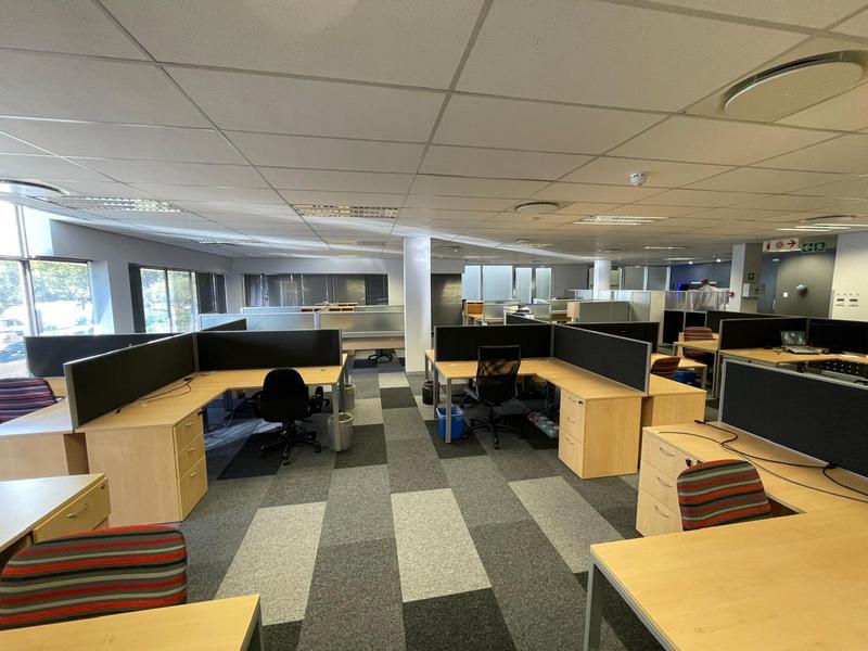 To Let Commercial Property for Rent in Die Hoewes Gauteng