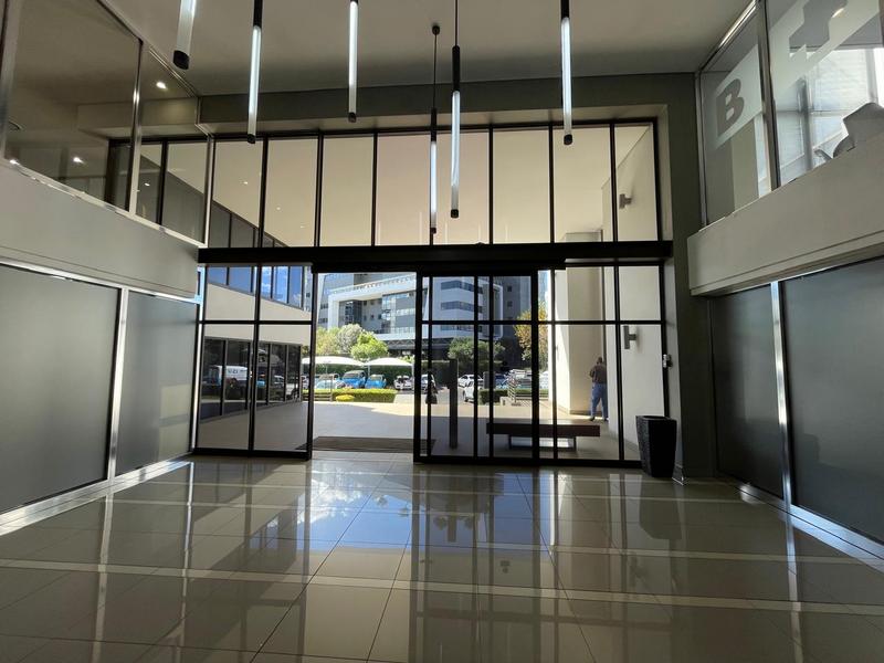 To Let Commercial Property for Rent in Die Hoewes Gauteng