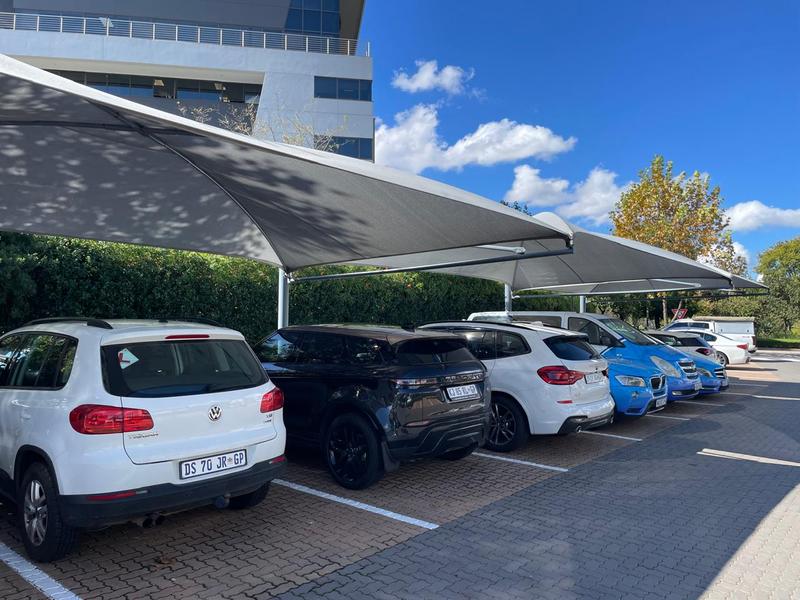 To Let Commercial Property for Rent in Die Hoewes Gauteng