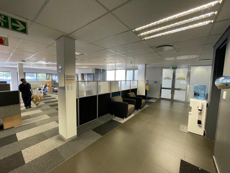 To Let Commercial Property for Rent in Die Hoewes Gauteng