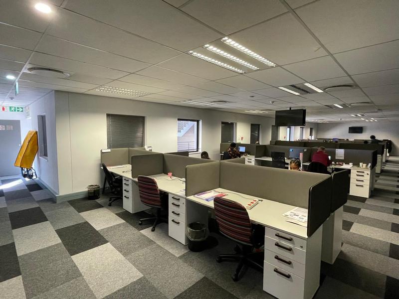 To Let Commercial Property for Rent in Die Hoewes Gauteng