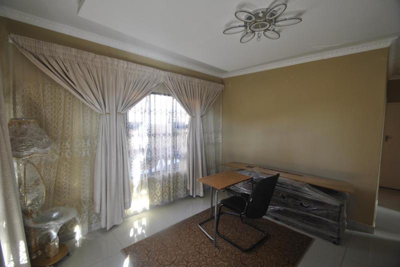 3 Bedroom Property for Sale in Dawn Park Gauteng