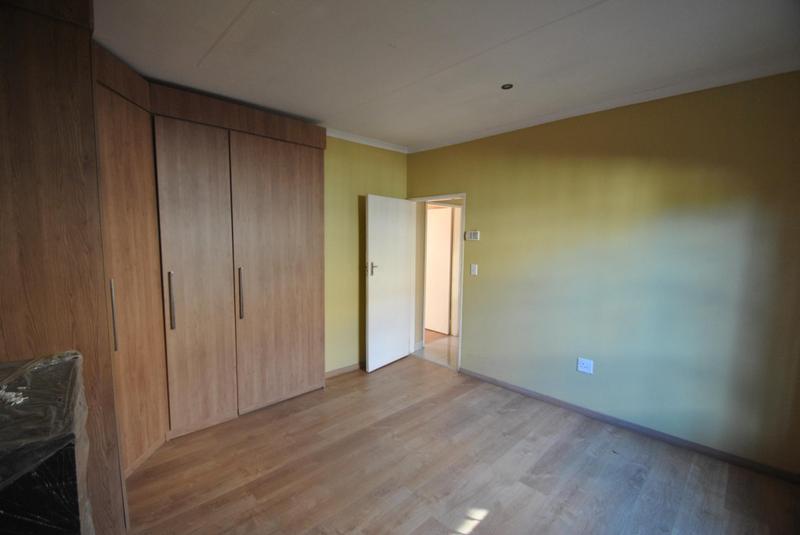 3 Bedroom Property for Sale in Dawn Park Gauteng