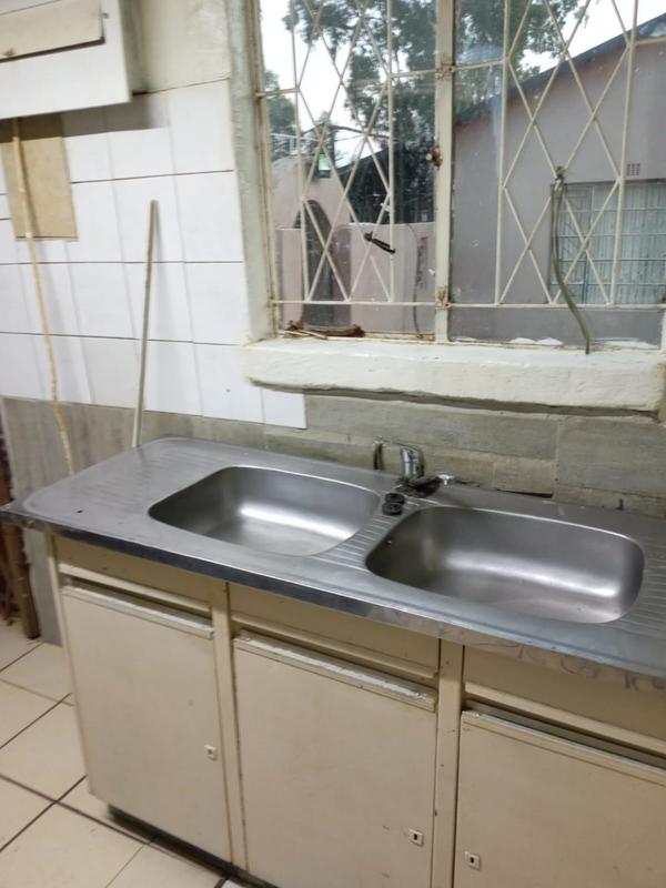 1 Bedroom Property for Sale in Greenhills Gauteng