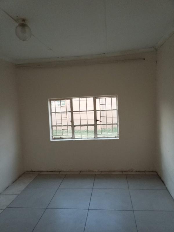 1 Bedroom Property for Sale in Greenhills Gauteng