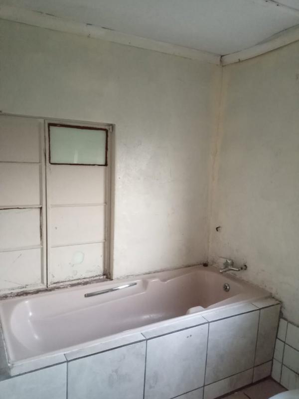 1 Bedroom Property for Sale in Greenhills Gauteng