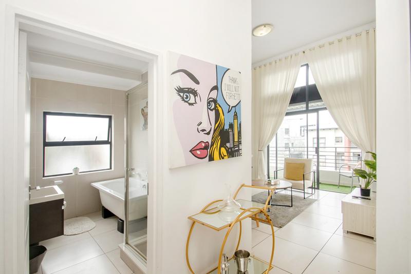 To Let 1 Bedroom Property for Rent in Fourways Gauteng