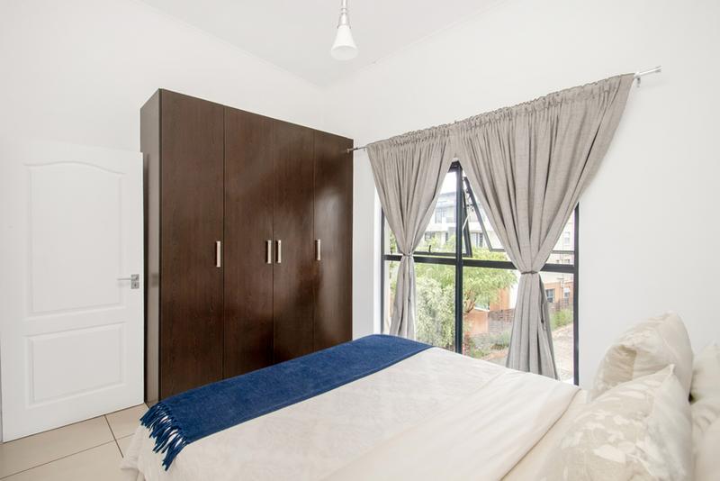 To Let 1 Bedroom Property for Rent in Fourways Gauteng