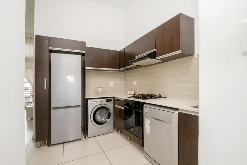 To Let 1 Bedroom Property for Rent in Fourways Gauteng