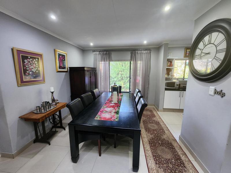 4 Bedroom Property for Sale in Faerie Glen Gauteng