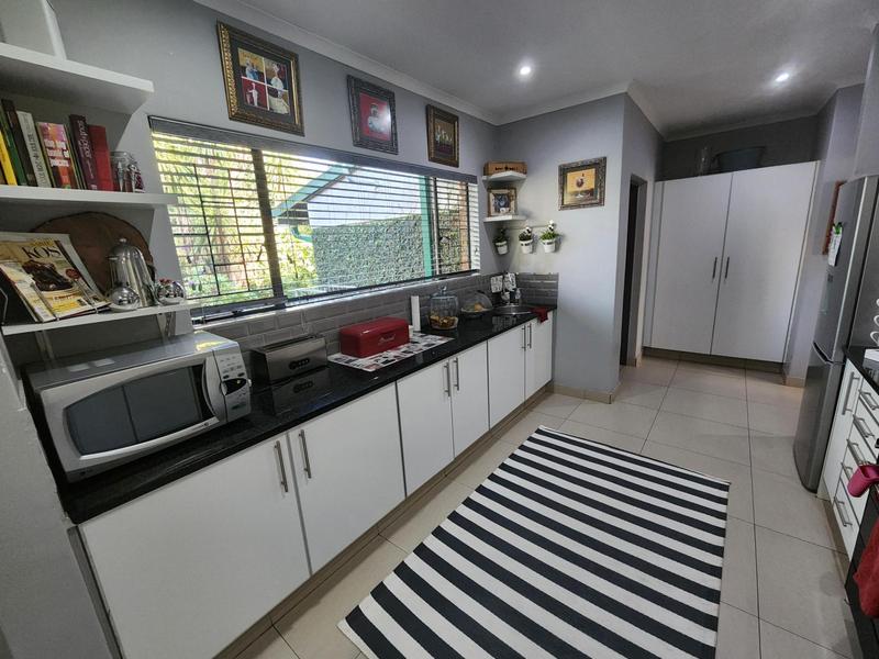 4 Bedroom Property for Sale in Faerie Glen Gauteng