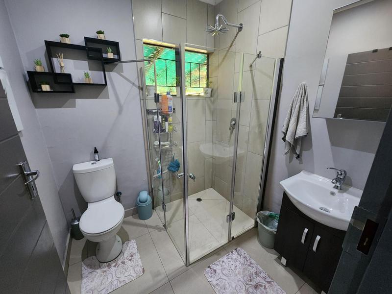 4 Bedroom Property for Sale in Faerie Glen Gauteng