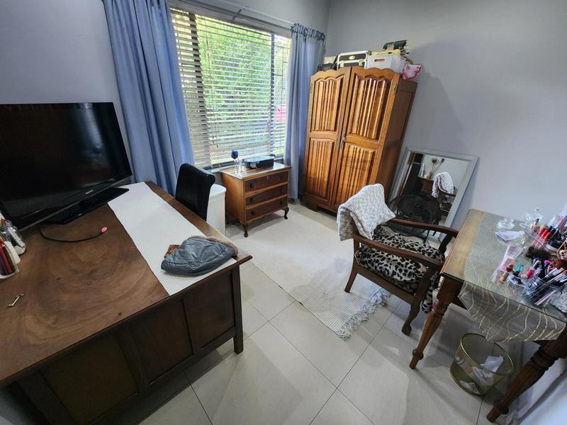 4 Bedroom Property for Sale in Faerie Glen Gauteng