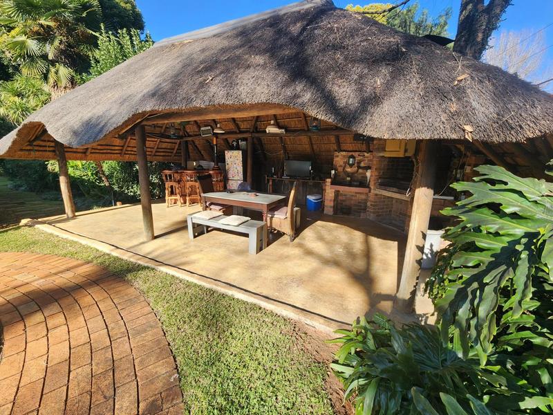 4 Bedroom Property for Sale in Faerie Glen Gauteng