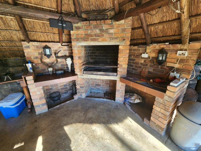 4 Bedroom Property for Sale in Faerie Glen Gauteng