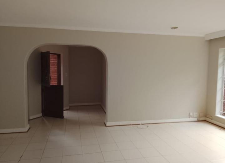 To Let 2 Bedroom Property for Rent in Dunkeld Gauteng