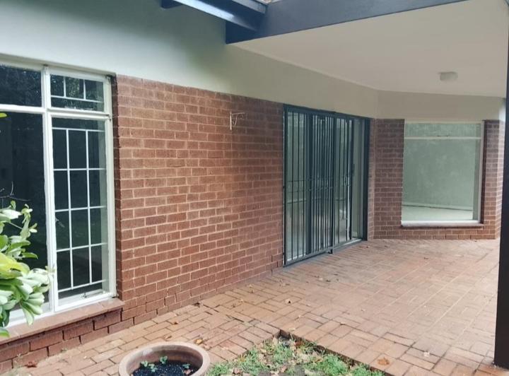 To Let 2 Bedroom Property for Rent in Dunkeld Gauteng