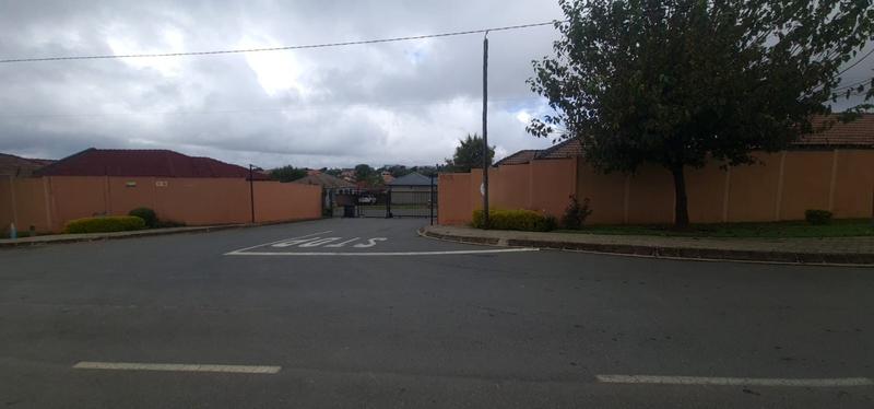 3 Bedroom Property for Sale in Noordwyk Gauteng