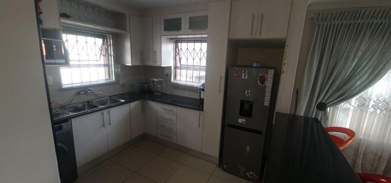 3 Bedroom Property for Sale in Noordwyk Gauteng