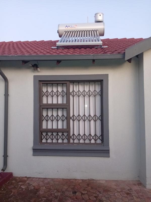 3 Bedroom Property for Sale in Vosloorus Ext 6 Gauteng